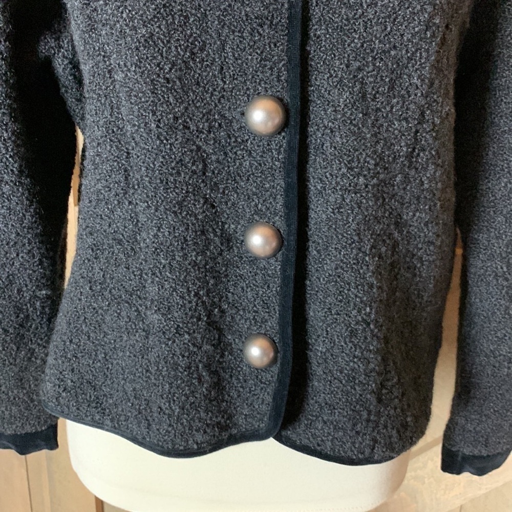 Astrifa Wool blend Bavarian jacket with velvet collar and trim Size 42 = Medium - Picture 7 of 13